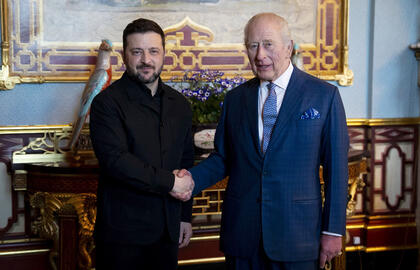 Karalius Karolis Bekingemo rūmuose priėmė Zelenskį