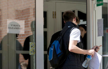 Egzaminai, mokiniai, mokykla