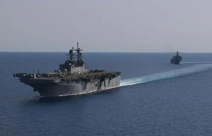 JAV pajėgos ruošiasi blokuoti visus laivus, įplaukiančius į Irano uostus ir išplaukiančius iš jų, įstrigus deryboms