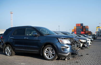 Automobiliai iš JAV, konteineriai, Klaipėdos uostas