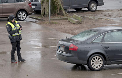 Kontrolė, rinkliava, automobilis, stovėjimo aikštelė