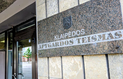 Klaipėdos apygardos teismas, iškaba