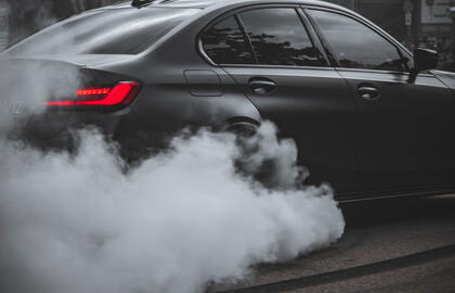 BMW, dūmai