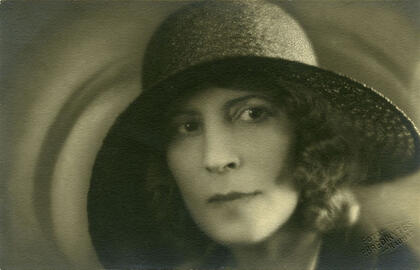 Bohemiškoji Olga Dubeneckienė-Kalpokienė