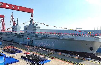 „Type 076 Sichuan“ nuleidimas į vandenį