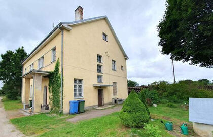 Darbėnai, geležinkelio stotis, pastatas