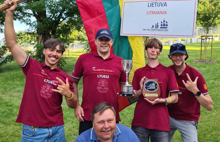 Jachtos „Lietuva“ įgula