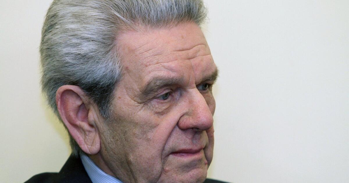 Mirė legendinis krepšinio treneris Vladas Garastas