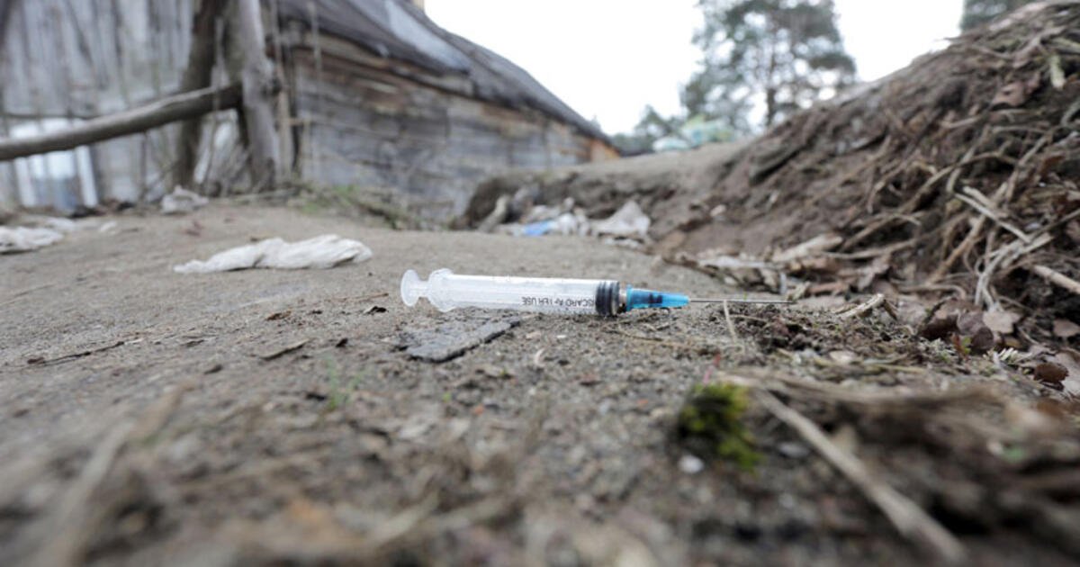 Balandis - švaros mėnuo: tvarkydami kiemą, rinko ne tik šiukšles