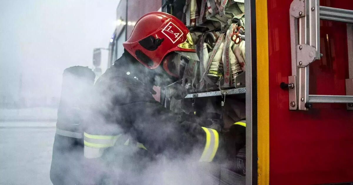 Kaune degė medinis daugiabutis, evakuoti gyventojai su vaikais