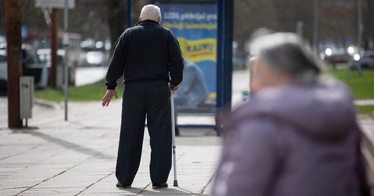 Pavasarį nukentėjęs pensininkas pagalbos paprašė vasarą: apg