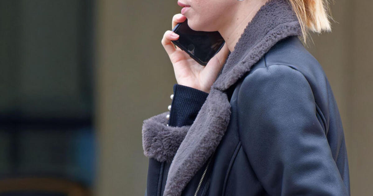 Vyriausybė siūlo palaukti ES tvarkos dėl įpareigojimo darbuotojų netrukdyti po darbo