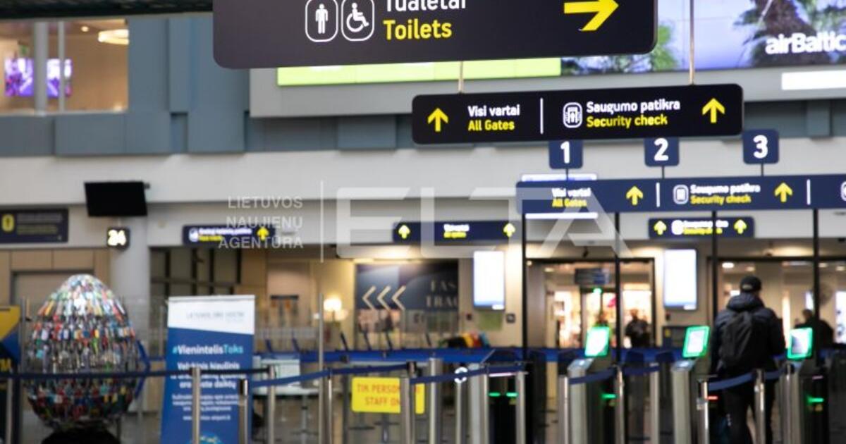 Žiniasklaida: prieš vidurnaktį dėl kontrabandinio baliono buvo sutrikusi Vilniaus oro uosto veikla