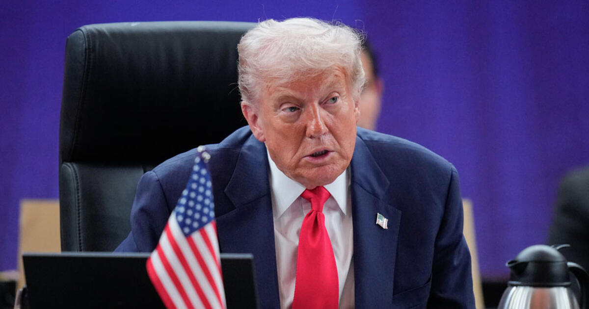 Trumpas tvirtina, kad JAV „užbaigs darbą“ Irane galbūt per dvi savaites