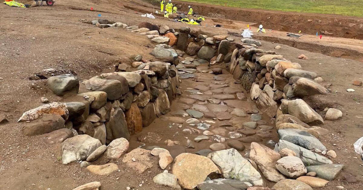 Britanijoje aptiktas 2000 metų senumo statinys, kurio paskirtis – neįminta mįslė