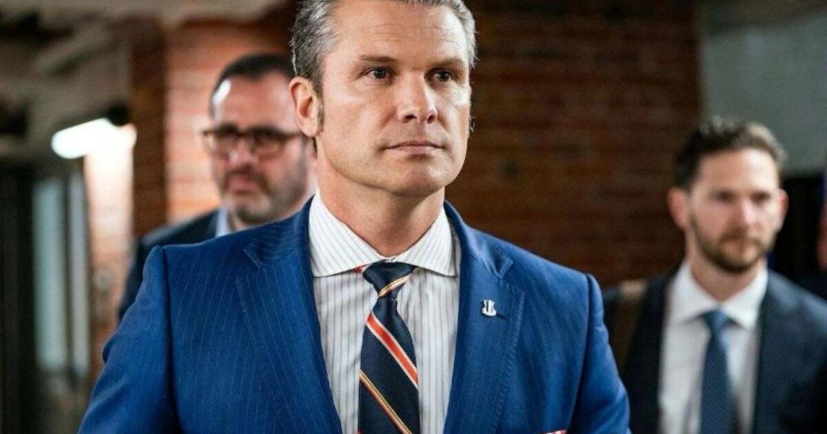 Hegsetas palygino pasaulinę situaciją su 1939 metais: JAV kariuomenė pereina į „karinę padėtį“