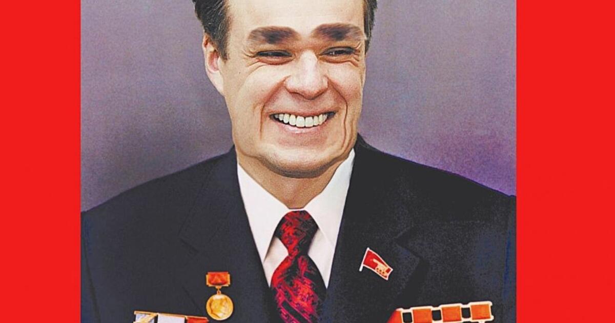 Elito naujienos: Landsbergis seka Brežnevo pavyzdžiu - apdovanojo pats save