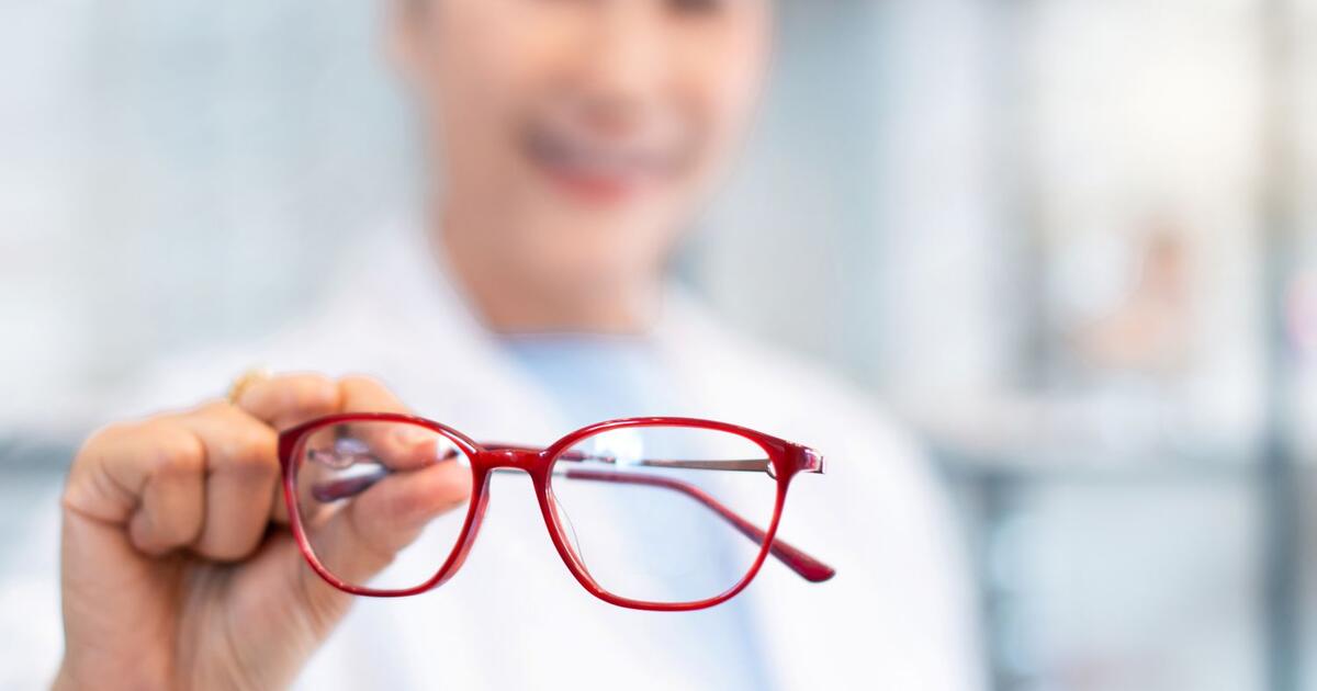 Michailas Andrijanovas: Pasimatuok regėjimą... bet ne sužinok! Keista optikos patirtis Klaipėdoje