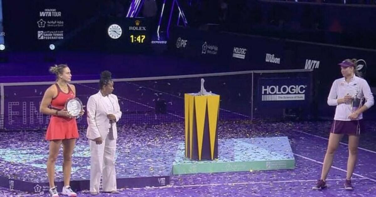 Kuznecova neslėpė nusivylimo: „Rusams skaudu matyti ją ginančią kitos šalies garbę“