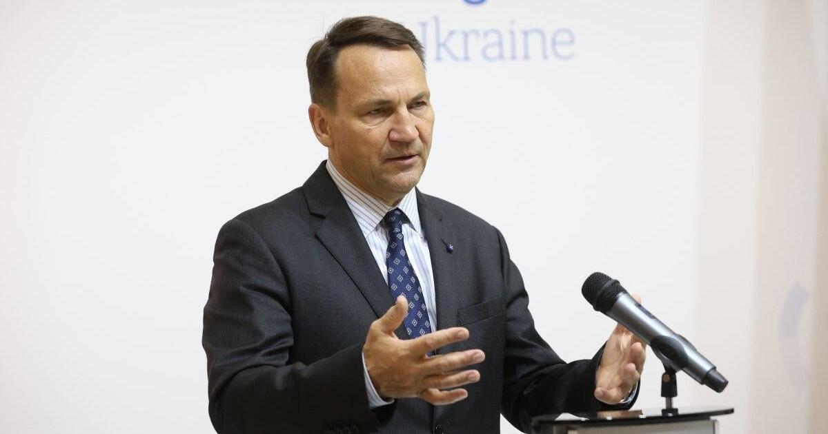 "Путин не сможет выдержать": Сикорский заявил, что Украина готова воевать еще три года