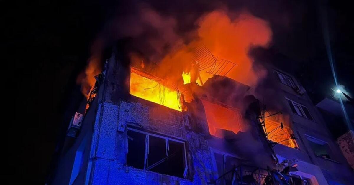 Rusai smogė galingą smūgį Chersonui: dalis miesto liko be elektros