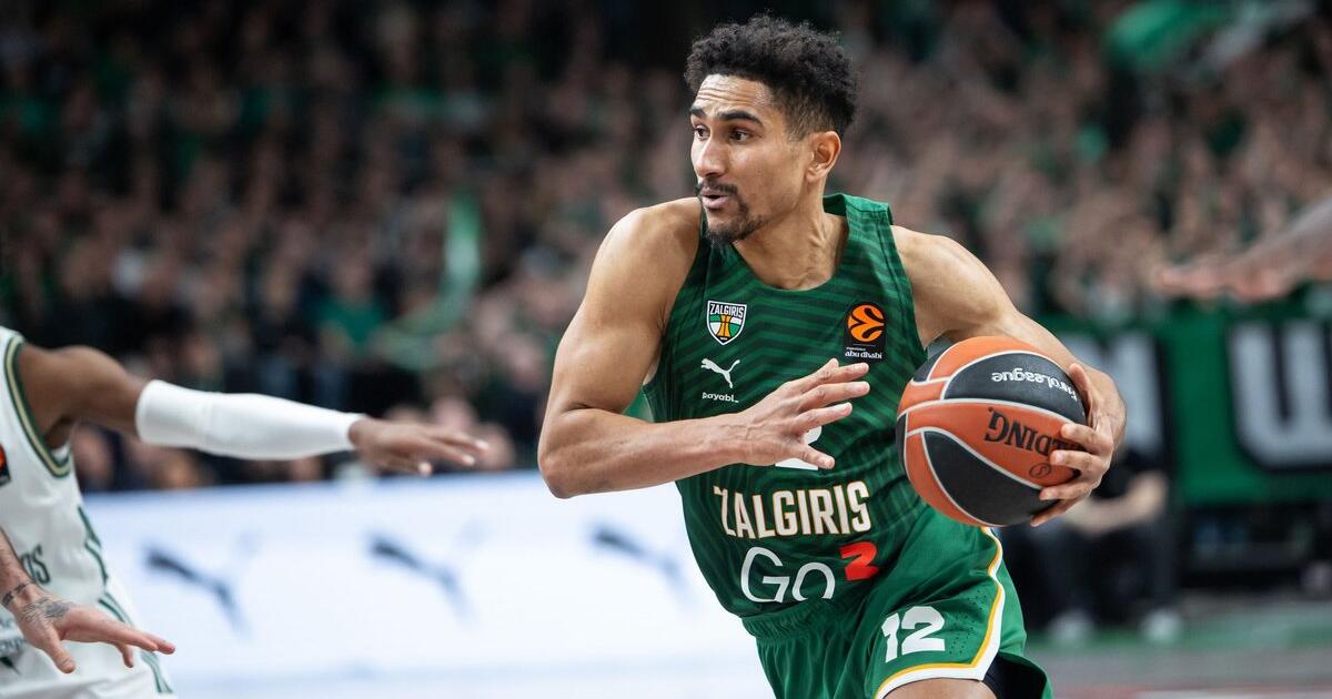 Pagausėjo Kauno „Žalgirio“ krepšininko Maodo Lo šeima