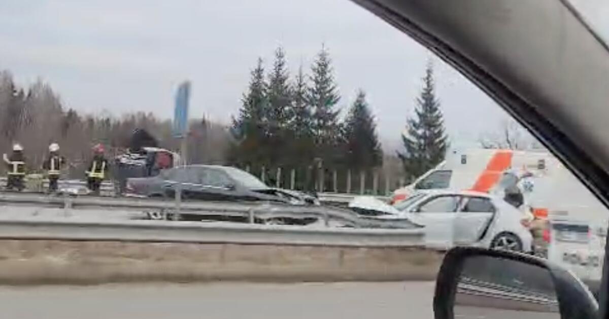 Netoli Klaipėdos susidūrė keturi automobiliai