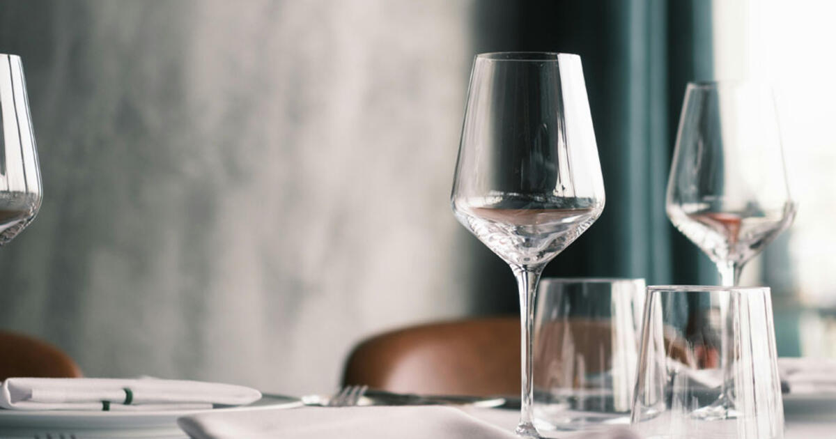 Senamiesčio širdyje ilgai neišbuvo: baras bankrutuoja