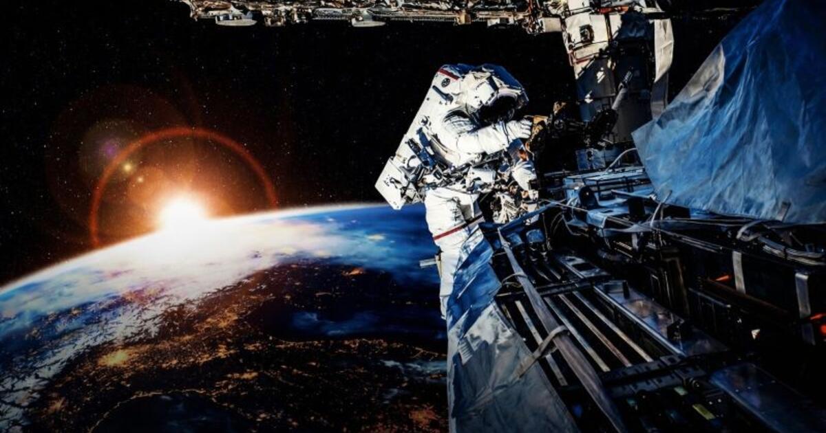 12 minučių pragaro: tikroji Aleksejaus Leonovo išėjimo į atvirą kosmosą istorija