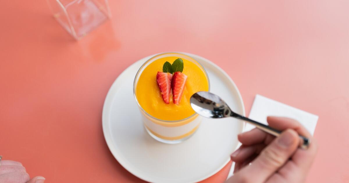 Nuspalvinkite stalą trispalve: 3 pigios idėjos geltonos, žalios ir raudonos spalvos patiekalams