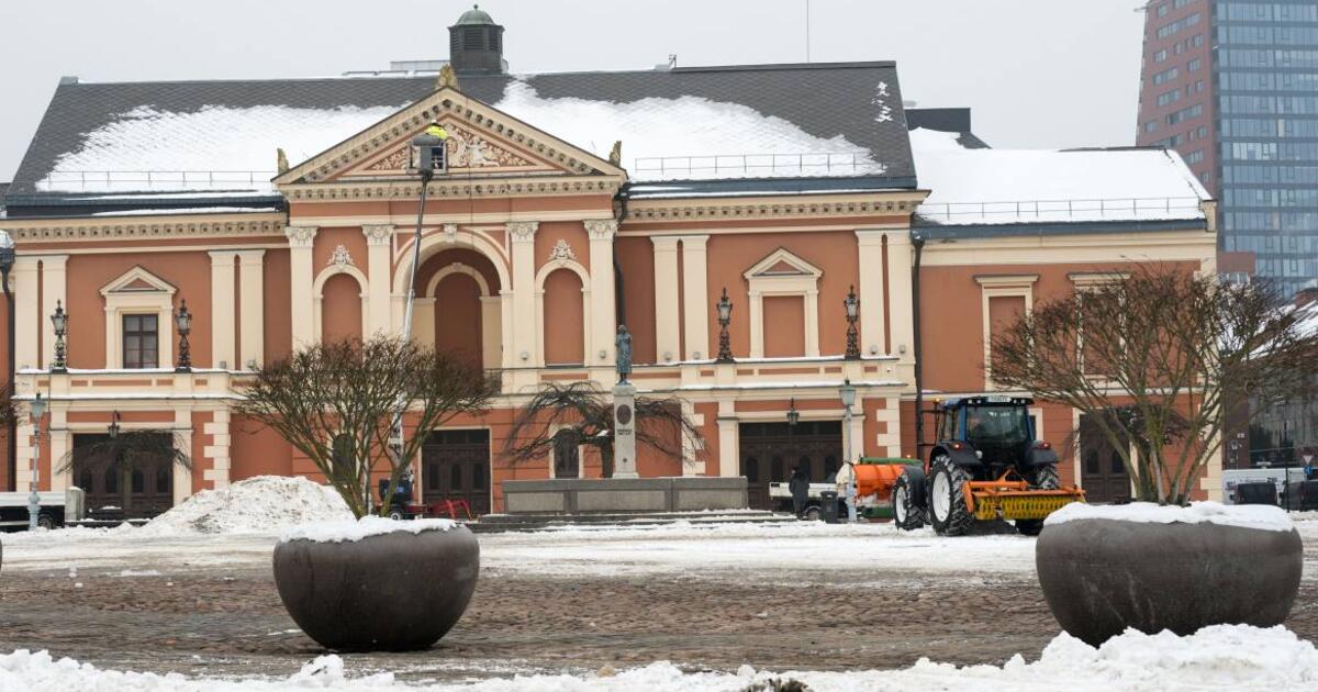Teatro aikštė paruošta Užgavėnių puotai