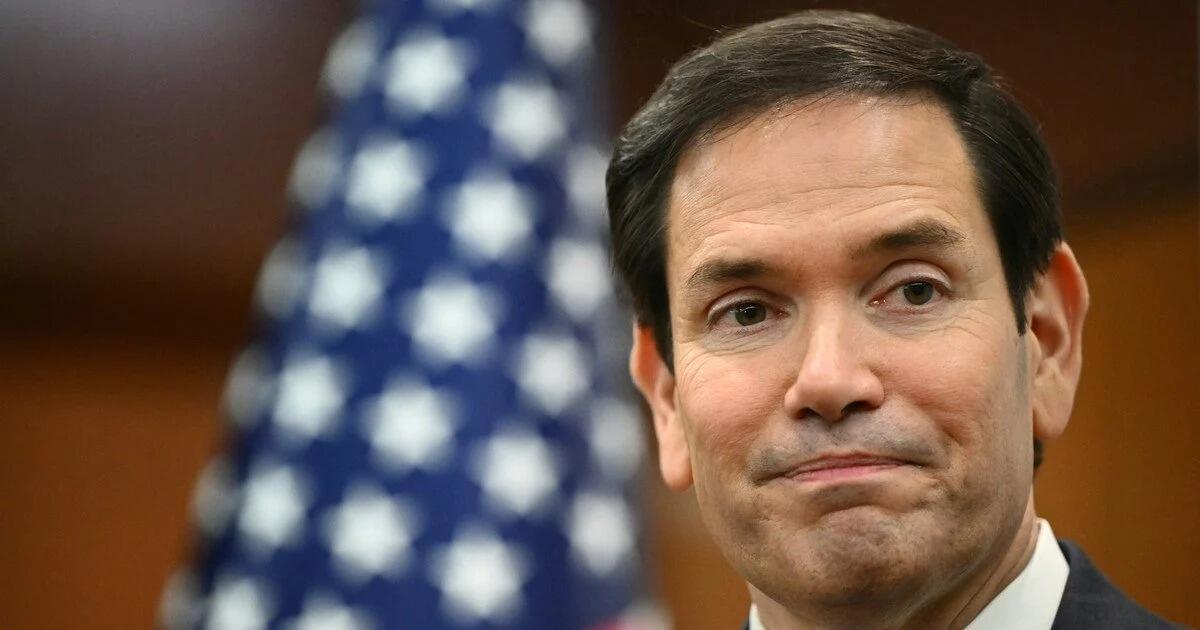 Ar Trampas atiduos Ukrainai skirtus ginklus Artimiesiems Rytams: JAV Valstybės departamentas pakomentavo gandus