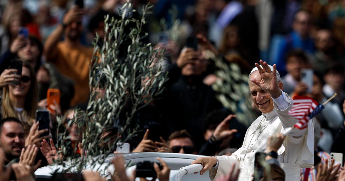 Popiežius Leonas XIV atmetė teiginius, esą Dievas pateisina karą