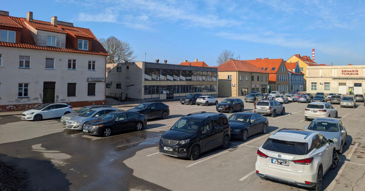 Aikštėje pradės šeimininkauti statybininkai