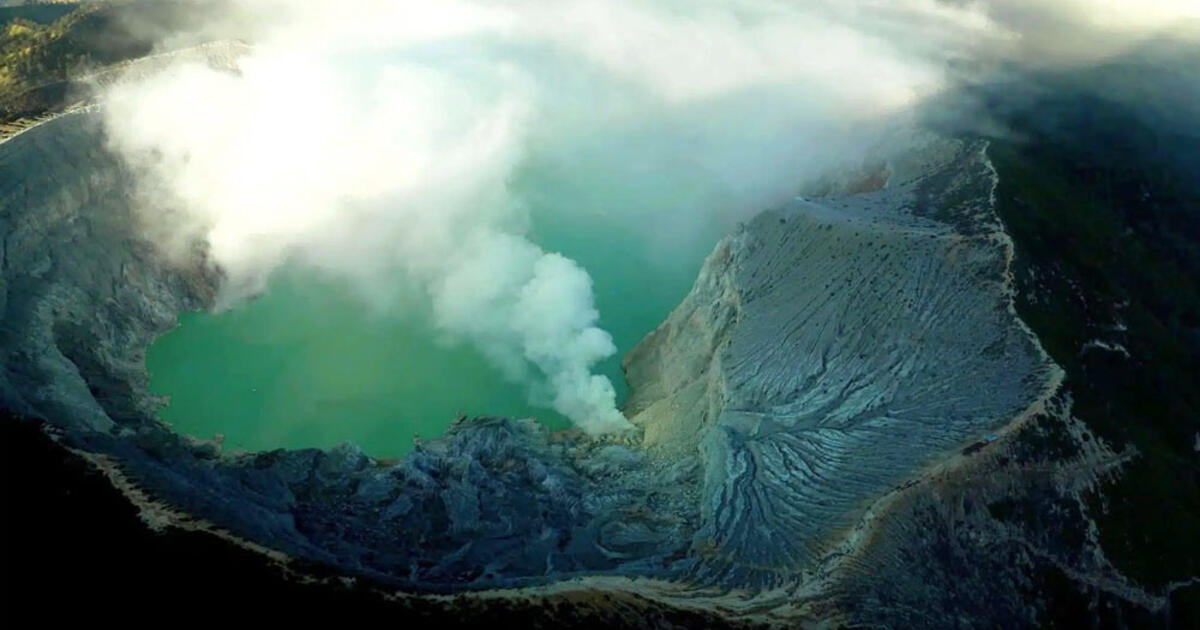 Palaidotas maždaug 2 km po jūros lygiu: mokslininkai atrado milžinišką 145 milijonų metų senumo ugnikalnį