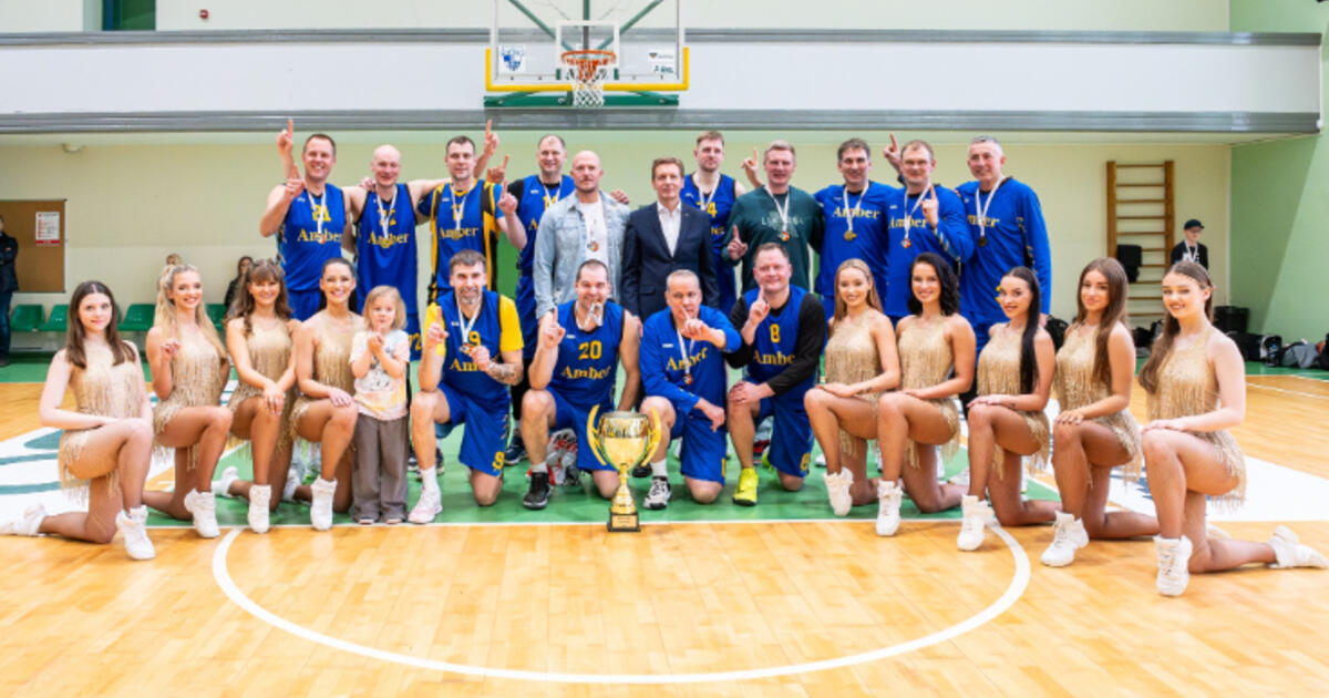 Mero taurės finale – „Neptūno“ vyr. trenerio asistento spindesys