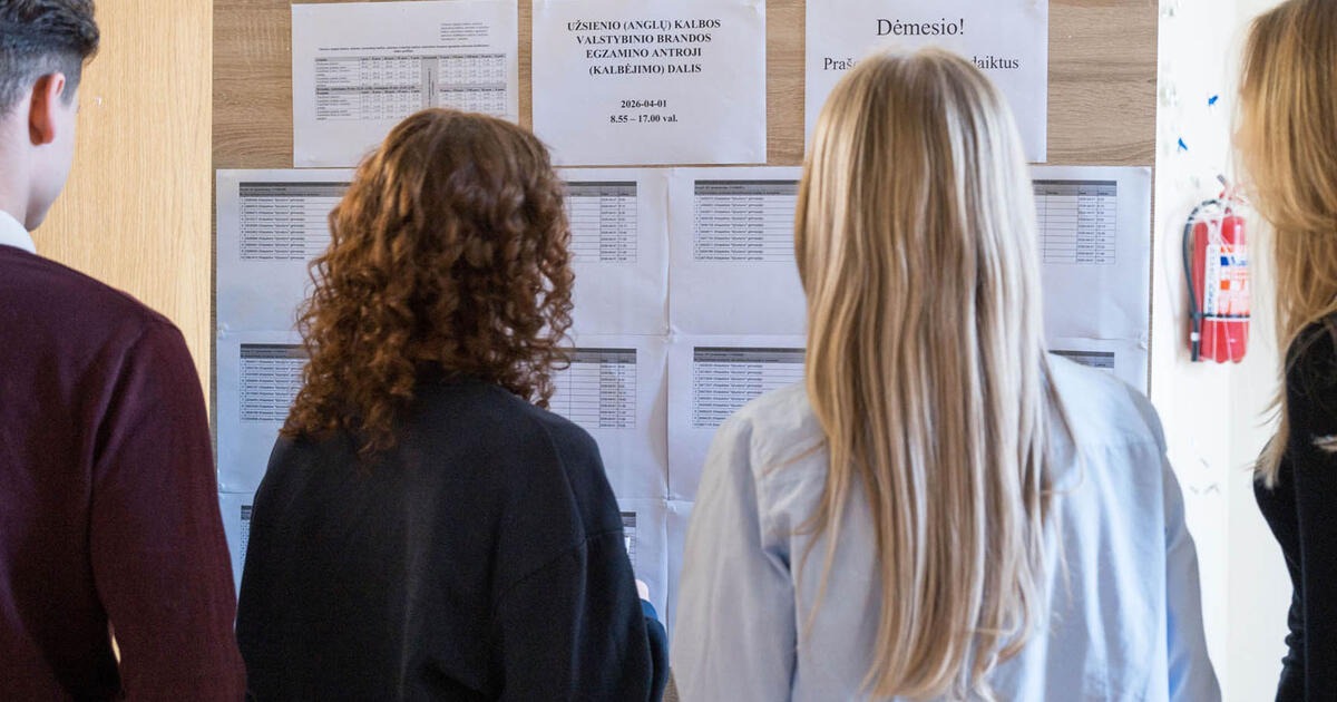 Egzaminų balų kartelės lankstymai varo į neviltį