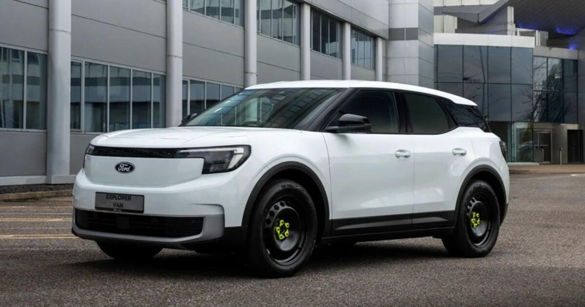 „Ford“ pristatė galingą elektrinį krosoverį–furgoną, kurio nuvažiuojamas atstumas siekia 600 km (nuotraukos)