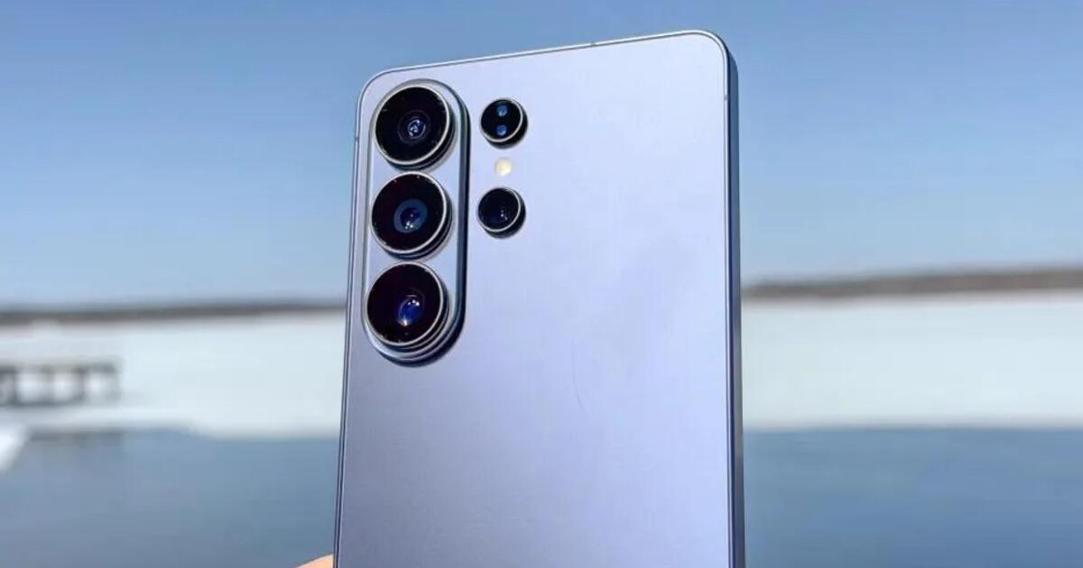 Nuvertė „iPhone“ iš sosto: paskelbtas 2026 m. geriausią kamerą turintis išmanusis telefonas