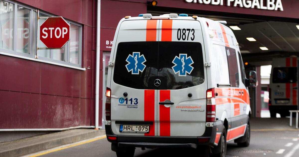 Kova dėl gyvybės baigėsi: Vilniuje mirė po avarijos sužeistas vyras