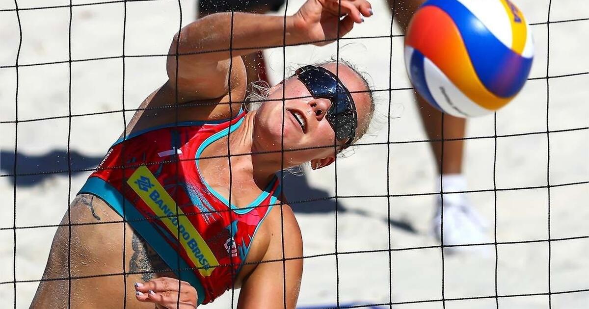 Klaipėdos pliažo tinklinio klubo atstovės Brazilijoje prasibrovė į aštuntfinalį