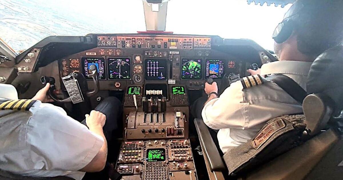 Oro eismo kontrolieriai išgirdo keistus garsus eteryje: ką darė pilotai