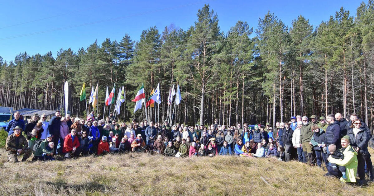 Miškasodis Neringoje – gyva tradicija, skirta Martyno Liudviko Rėzos metams