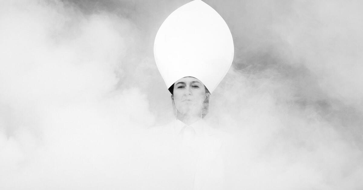 Ko reikia Klaipėdai: verčiančio mąstyti meno ar keptos duonos su palapinėmis?