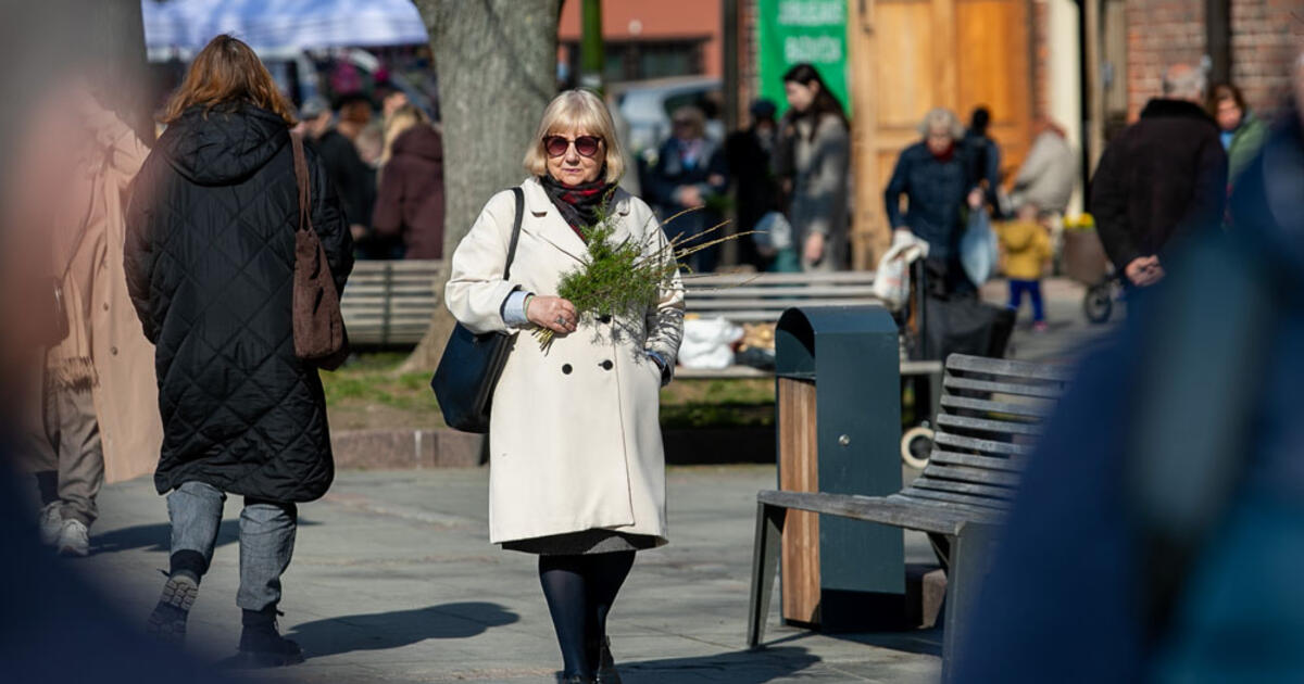Sinoptikai: išliks pavasariškai šilti ir  sausi orais, tačiau savaitgalį galime sulaukti ir ne tokių malonių permainų