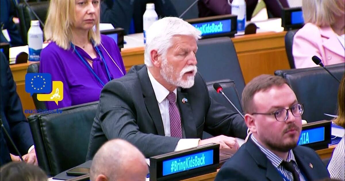 Čekijos prezidento perspėjimas: Trumpo žodžiai kenkia NATO labiau nei Putino veiksmai