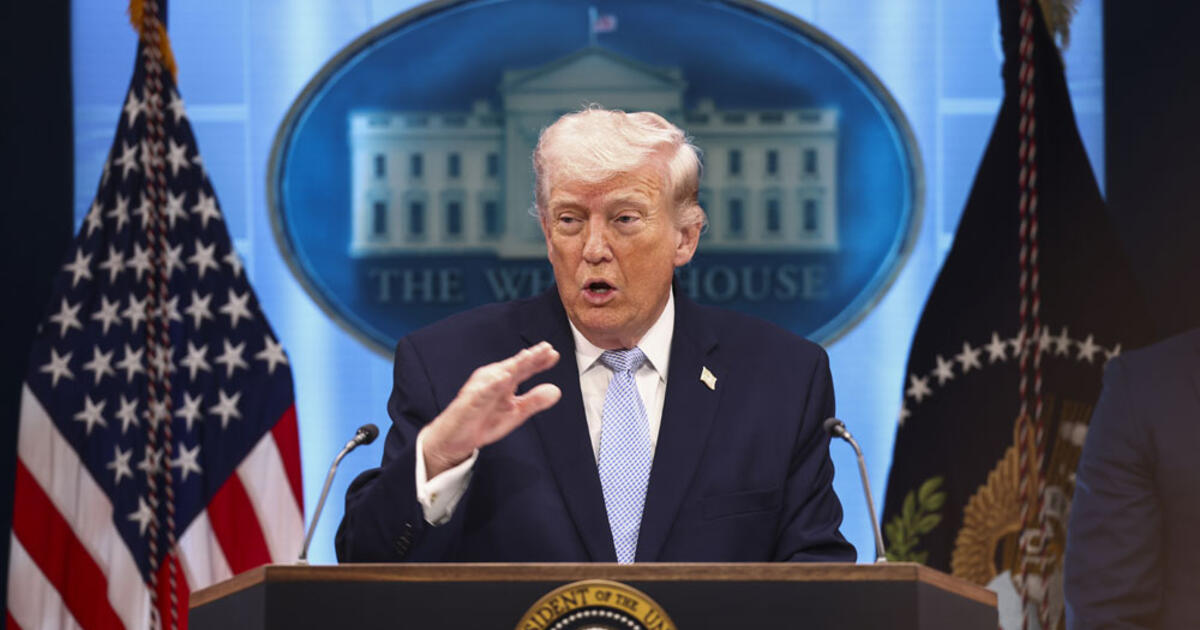 Trumpas sutiko dviem savaitėms sustabdyti Irano bombardavimą