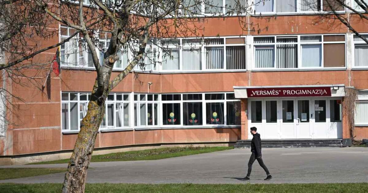 Klaipėdoje kelią skinasi nauja gimnazija