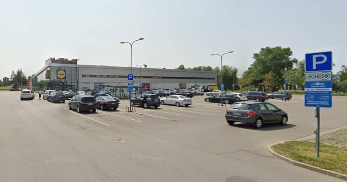 Kad apmokestinta parduotuvės stovėjimo aikštelė, sužinojo po baudos