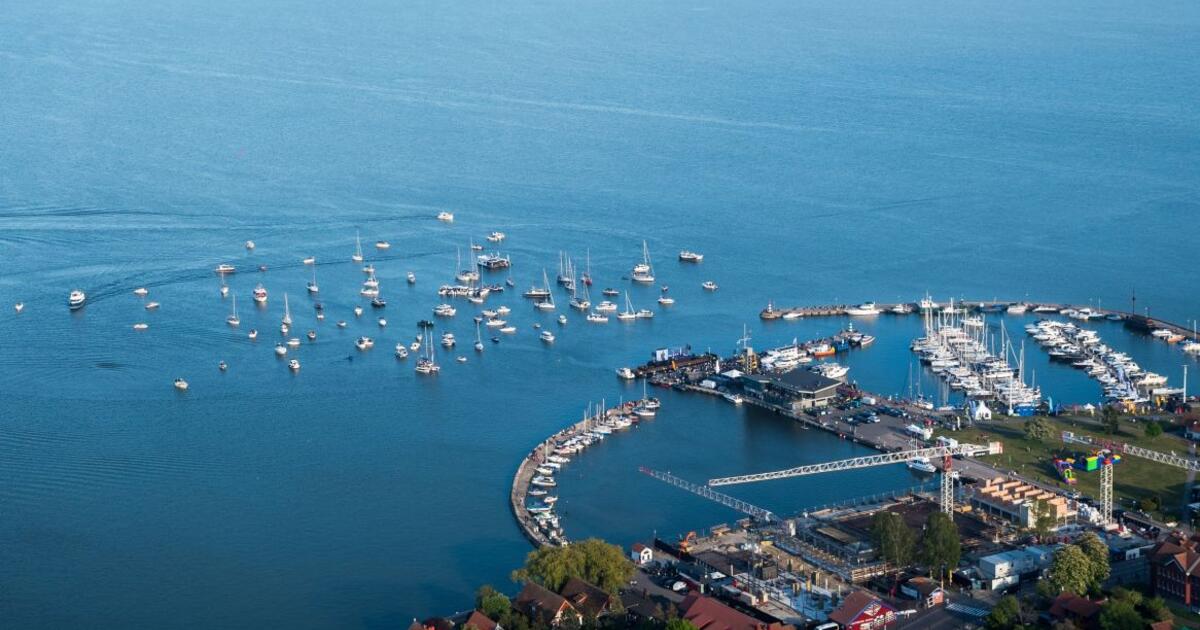 Nida atidarė laivybos ir buriavimo sezoną